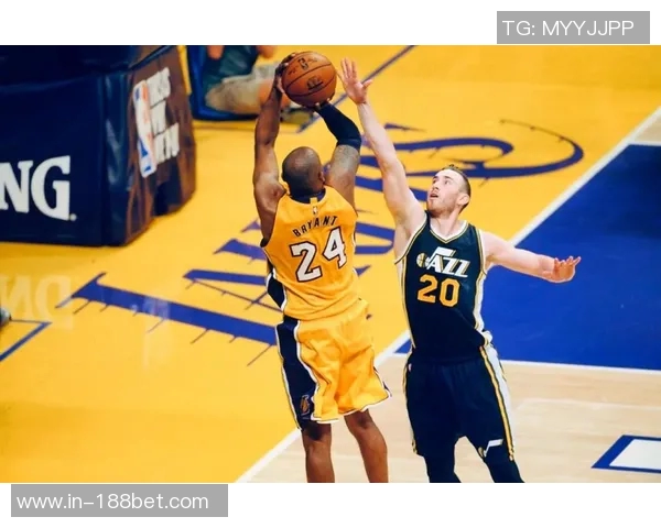 科比与里夫斯前五年得分对比新秀年均7分第五季飙升至285分 科比与里夫斯前五年得分对比新秀年均7分第五季飙升至285分