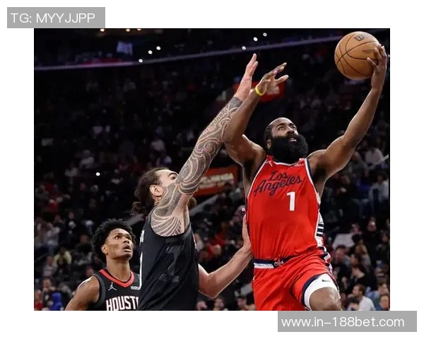 哈登状态回暖半场表现亮眼连得8分助球队提升士气